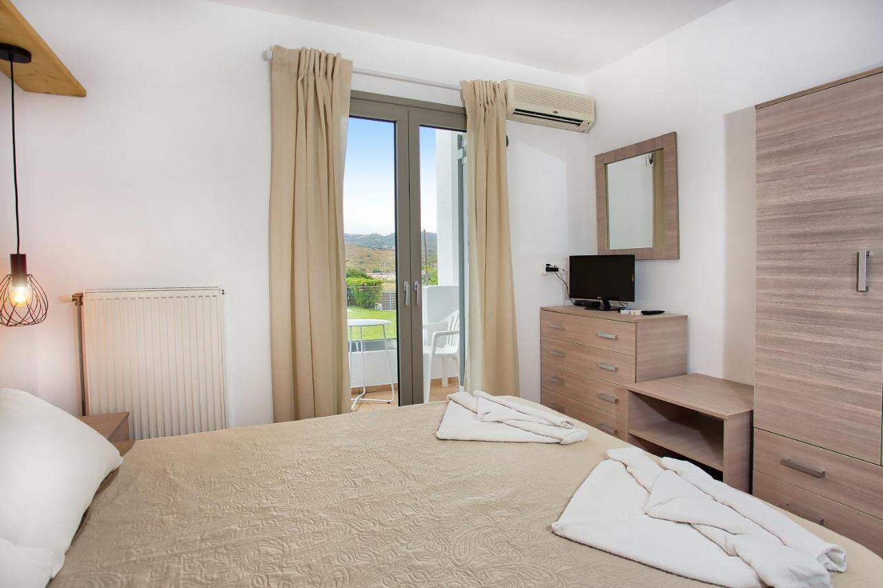 Achilli Apartments Скирос Экстерьер фото
